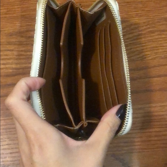 Handbag - Picture 6 of 6